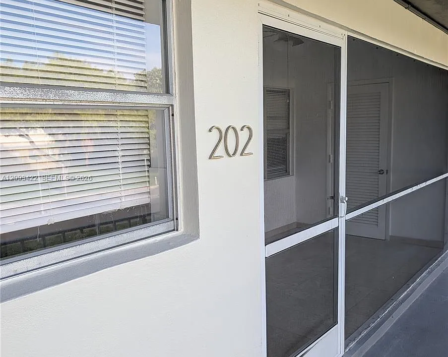 270 Layne Blvd #202