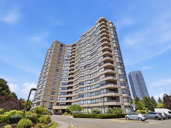 7420 Bathurst St #812, Vaughan, ON L4J 6X4