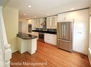 1810 Golf View Ct, Reston, VA 20190