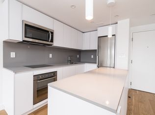 4 Overland Dr #F86512803, Toronto, ON M3C2C4