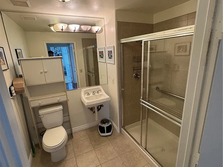 17888 Alburtis #B215 — Photo 18
