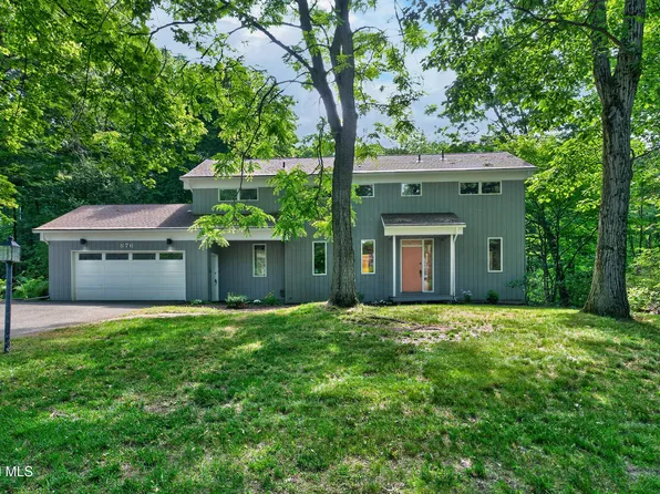 876 Heather Lane, Niskayuna, NY 12309