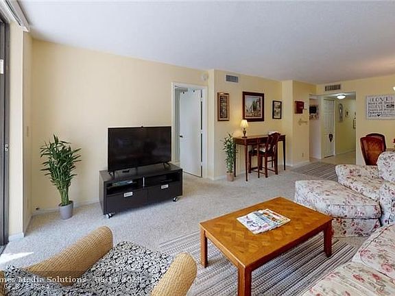 2nd image of 367 S Federal Hwy APT A310