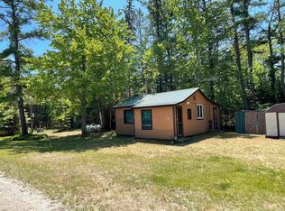 9723 25th Rd, Garden, MI 49835