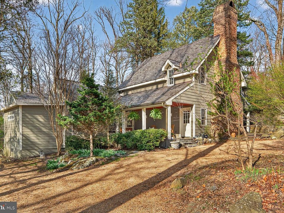 1st image of 17641 Raven Rocks Rd