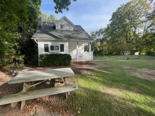 374 Newtown Ave, Norwalk, CT 06851