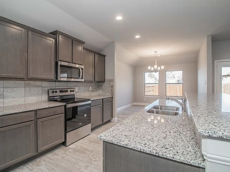 1810 Quail Holw — Photo 14
