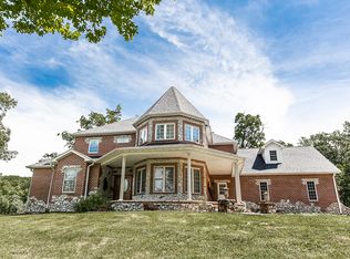 2816 Ridgeview Ln, Millstadt, IL 62260