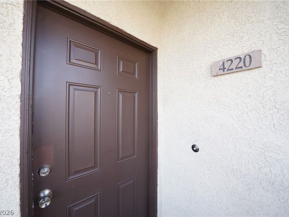 3rd image of 2291 W Horizon Ridge Pkwy Unit 4220
