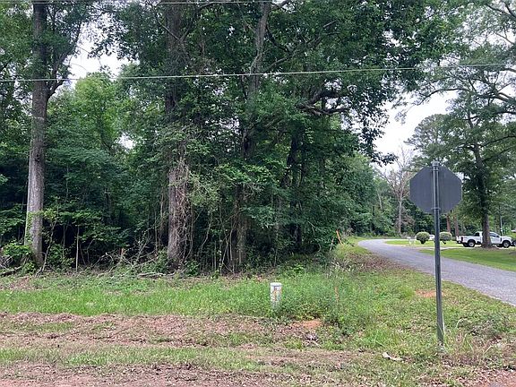 3rd image of 1993 Oak Grove Rd