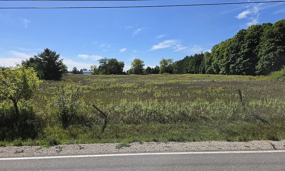 2nd image of 1 County Road P