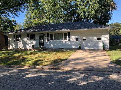 1607 Sunset Dr, Wamego, KS, 66547
