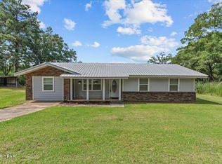 551 Spruce Rd, Graceville, FL 32440