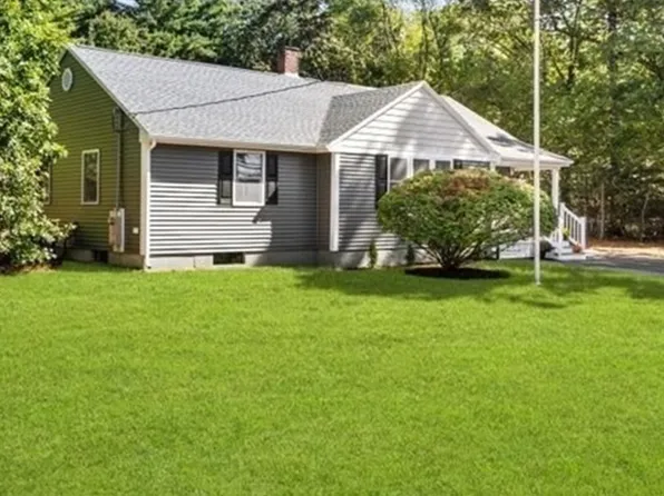 1841 Bay St, Taunton, MA 02780