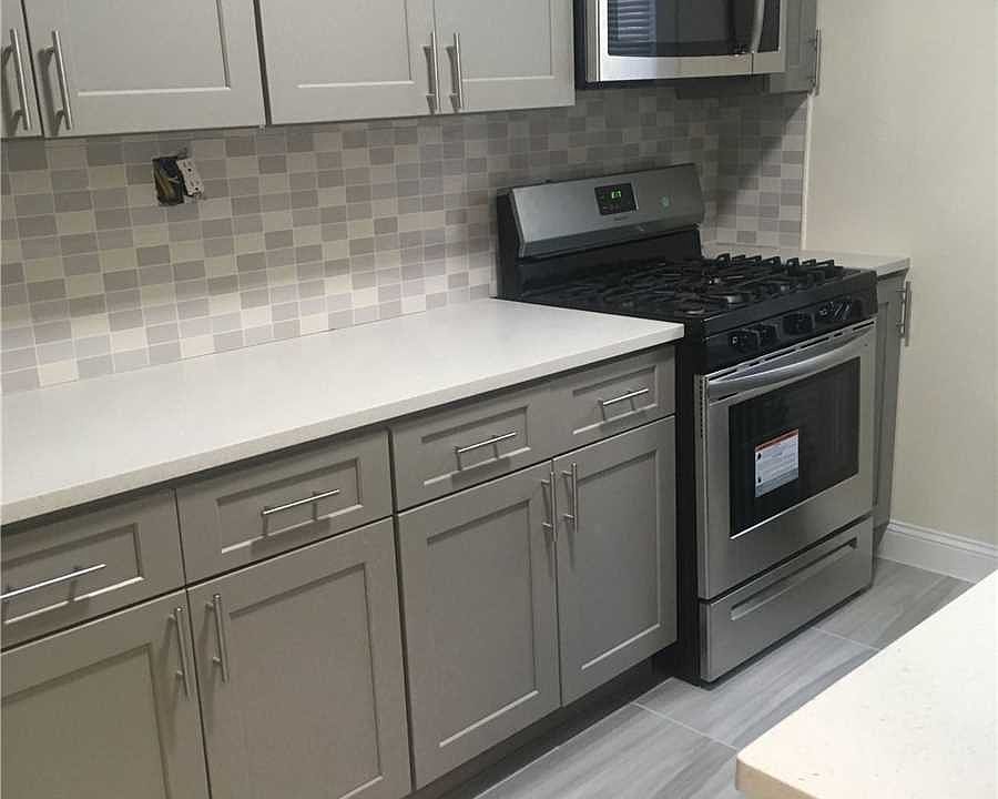 1st image of 278 Jericho Tpke