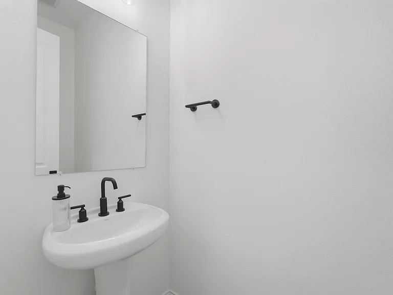 7503 Millingston Rd — Photo 24