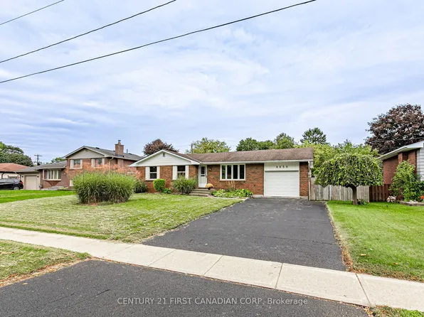 4459 Hamilton Rd, Thames Centre, ON N0L 1G3