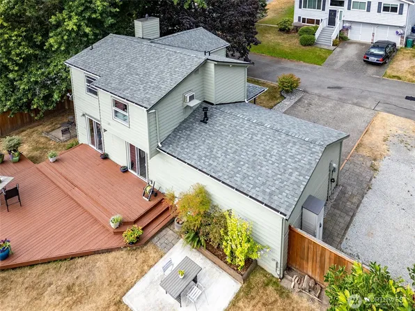 9834 NE 140th Place, Kirkland, WA 98034