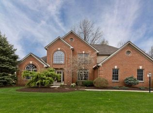 8466 Harvest Wind Dr, Westerville, OH 43082