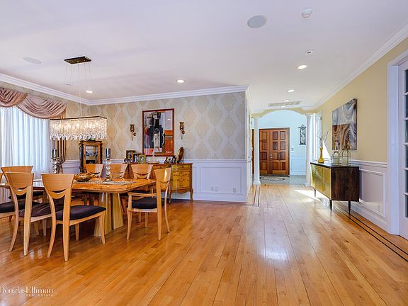 5th image of 2801 Shore Dr