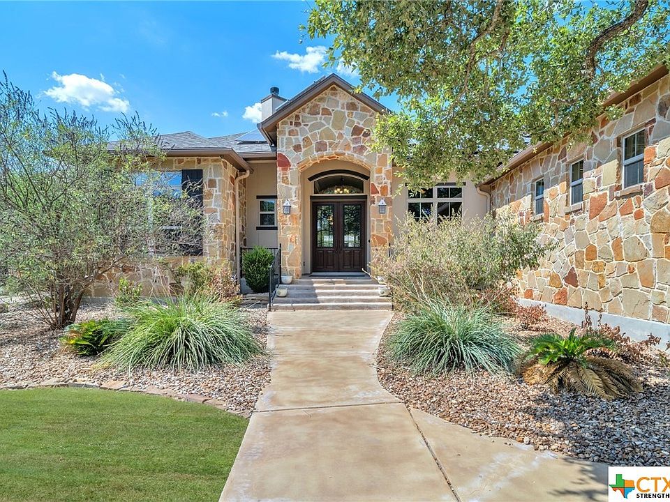 1st image of 2615 Kangaroo Ct