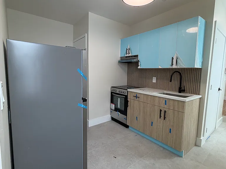122 Downing St #3L — Photo 5