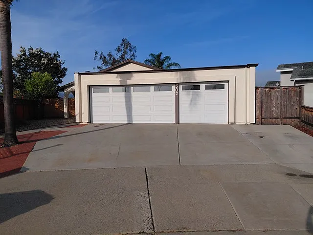 502 Glenheather Dr — Photo 2