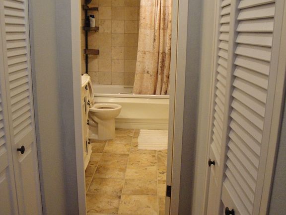 5th image of 790 N Washington St APT 1009