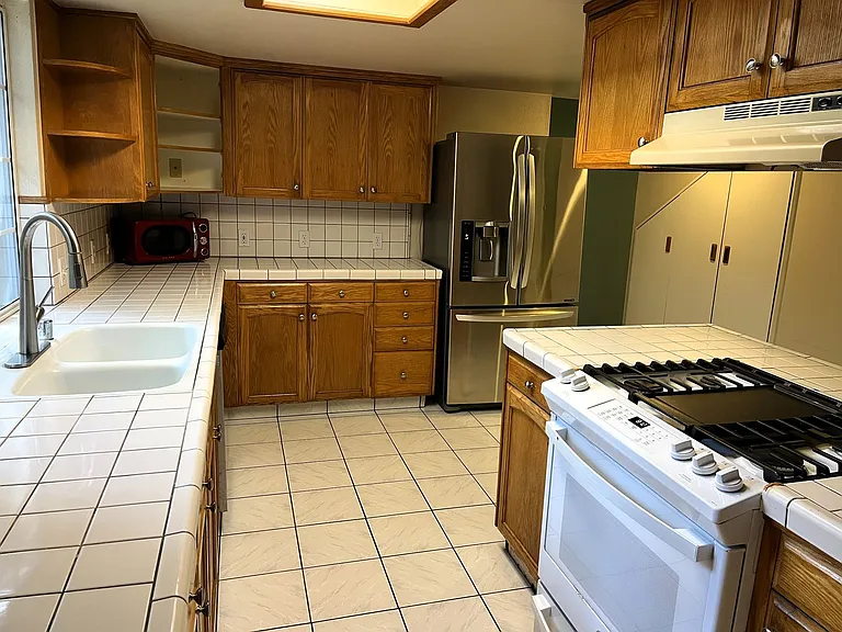 7025 London Dr — Photo 29