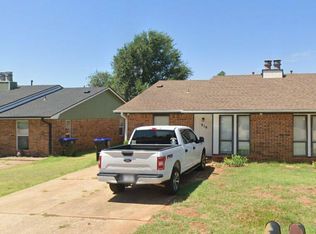916 Aspen Ct #916, Noble, OK 73068