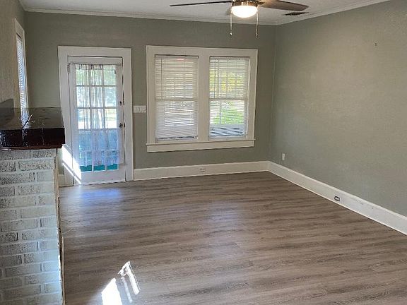 3rd image of 1005 Turner St #1