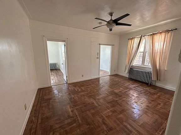 4th image of 1030 E 225th St #2nd