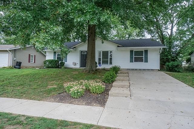 1st image of 644 Chateau Dr