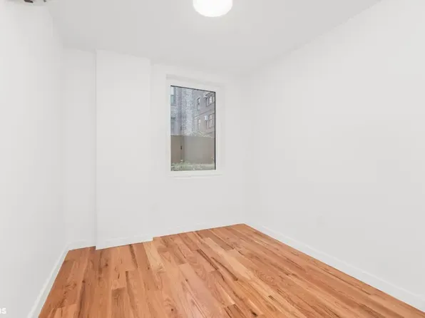 205 Cabrini Boulevard image 8 of 13