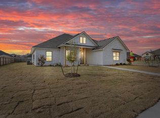 102 Great Trail Rd, Riesel, TX 76682