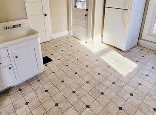 1320 L St #2E, Bedford, IN 47421