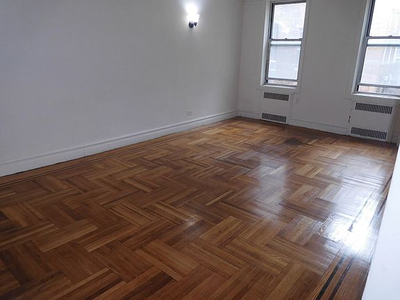 2nd image of 141-25 Northern Blvd #B20a