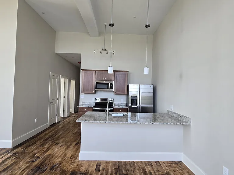 King Philip Lofts — Photo 17