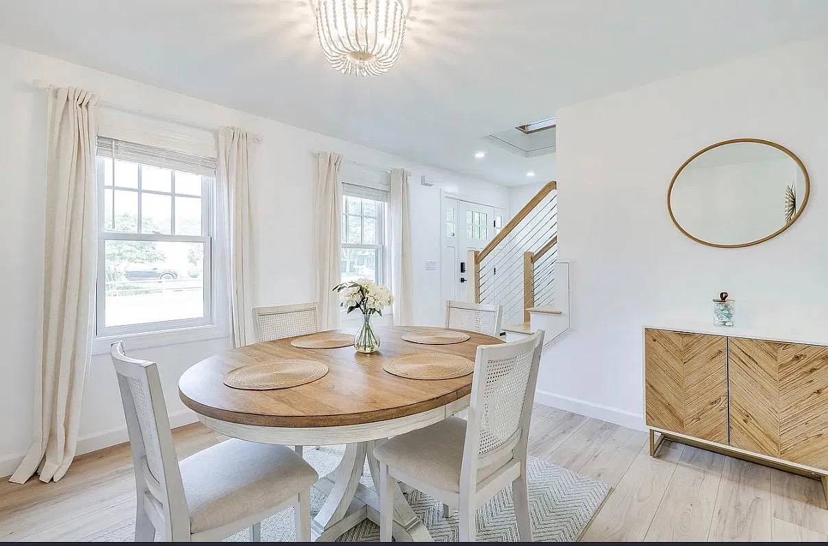 4 bed, 2747 sqft, $4,000 — Photo 3