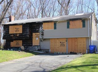 30 Alexander Rd, Bloomfield, CT 06002