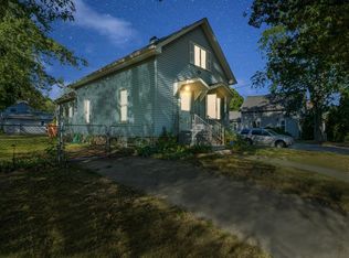 628 Pierce St, Aurora, IL 60505