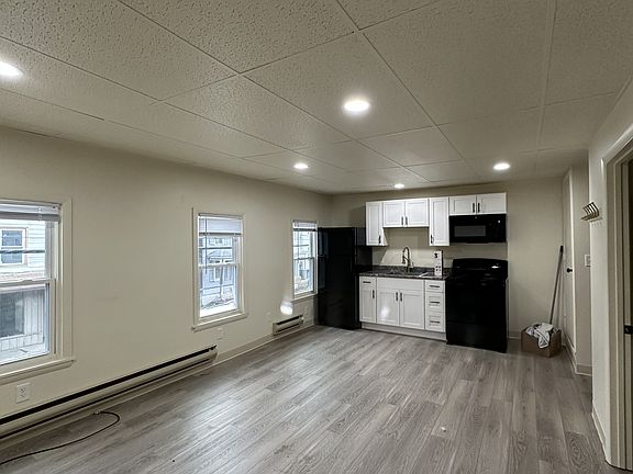3rd image of 36 N Market St #B