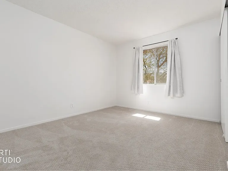 403 Mesa Blvd #202 — Photo 14