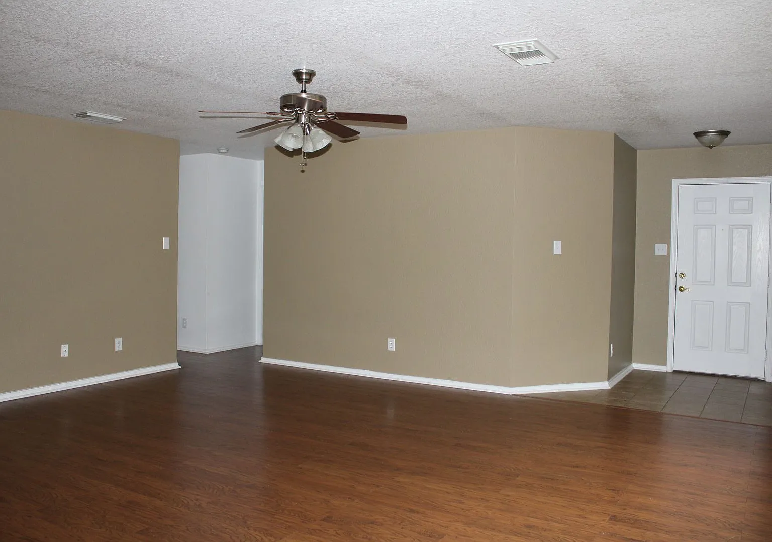 Woodcrest — Photo 2