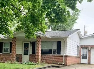1509 Cherokee Ln, Ottawa, IL 61350