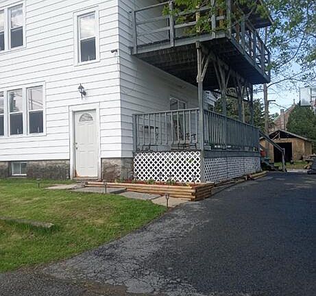 4th image of 7 Satterlee Lane