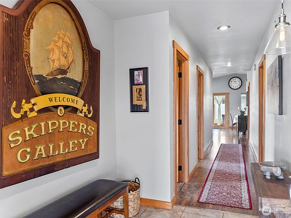 5th image of 805 Marble Street