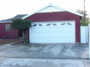 9425 Urbana Ave, Pacoima, CA 91331