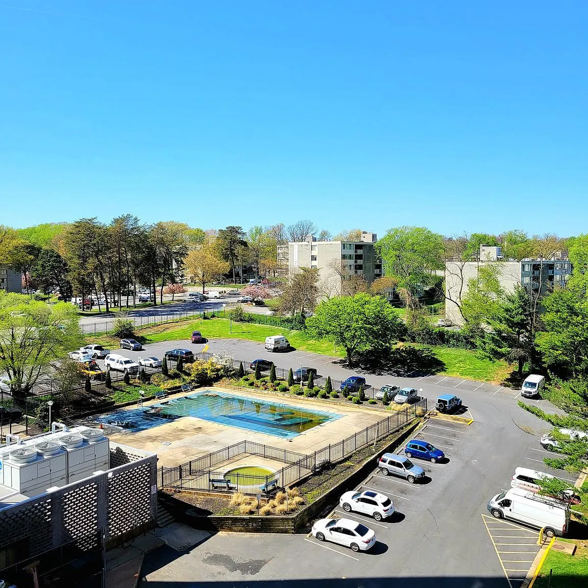 2 bed, 1274 sqft, $2,000 — Photo 4