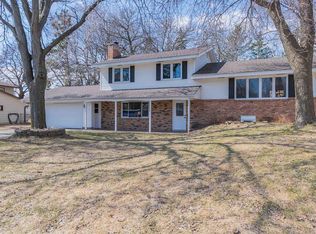 7825 Georgia Ave N, Brooklyn Park, MN 55445